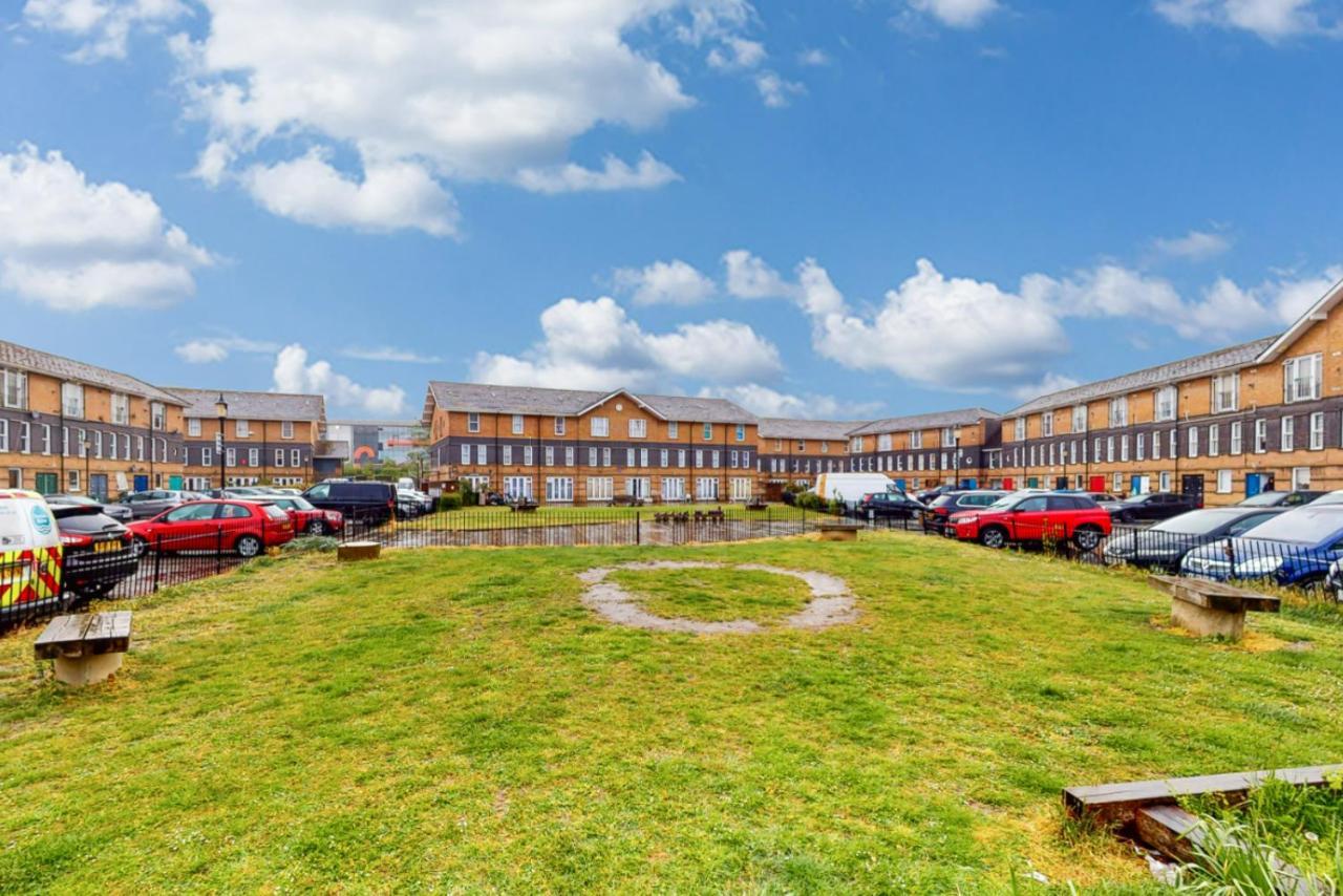 Apartmán Elegant 1Bed Flat With Parking 5 Min To Hackney Wick Londýn Exteriér fotografie